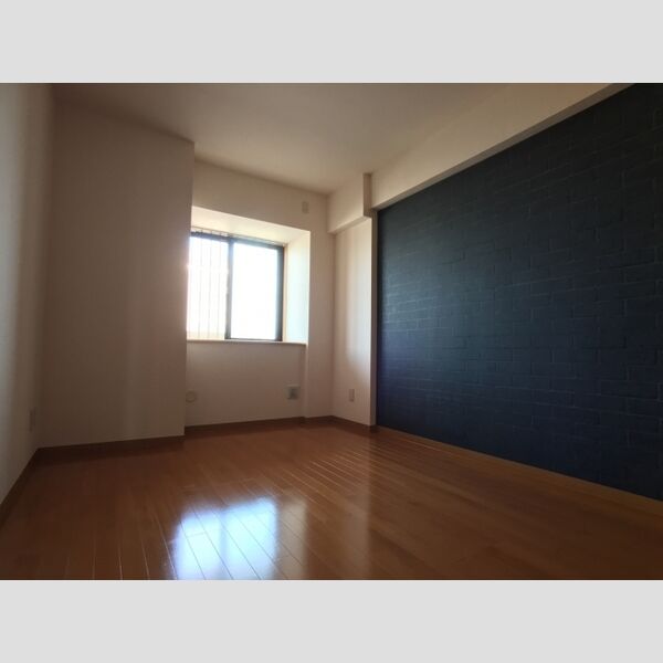 ベルシャイン厚木403号室 ◆洋室6.8帖◆