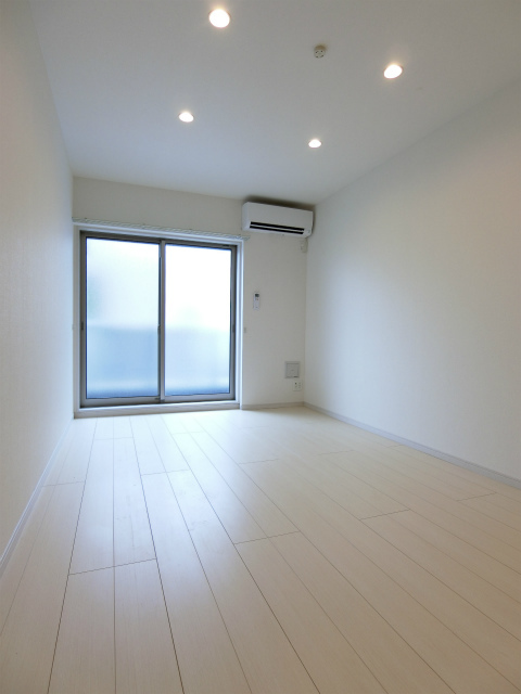 リブリ・Anjewel1階 部屋その他