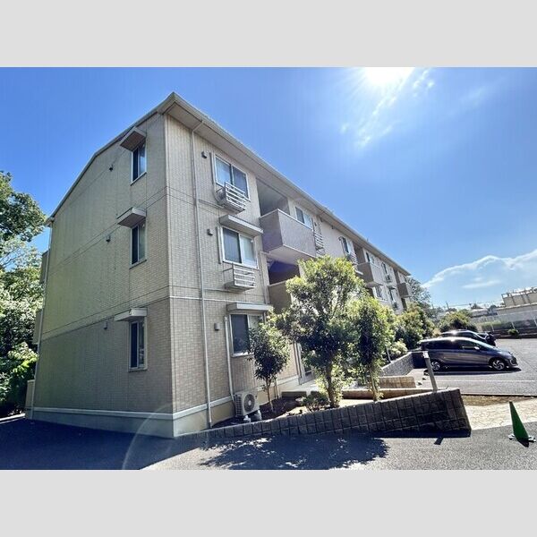 サリジエC棟305号室 建物外観