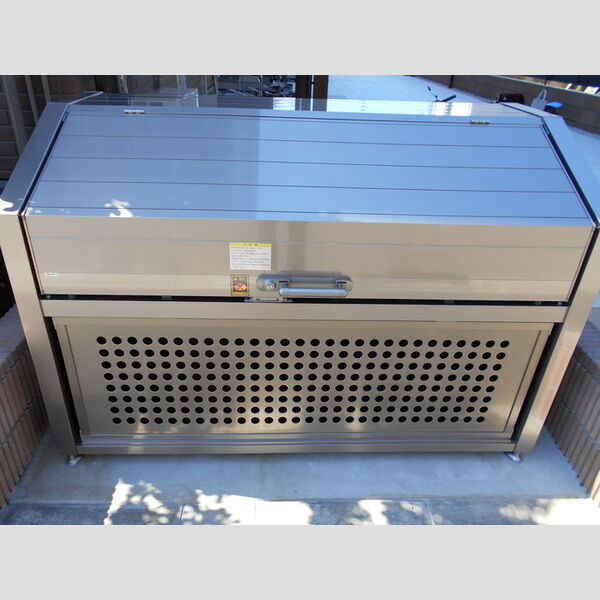 オークビレッジ ゴミストッカー