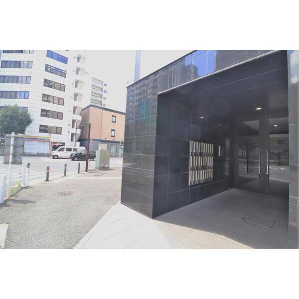 第20シグマビルディング関内1003号室 エントランス