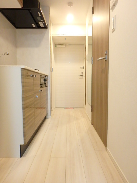 ガーラ横濱関内グランドステージ4階 廊下