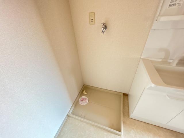 メゾンドリーム301号室 洗濯機置場