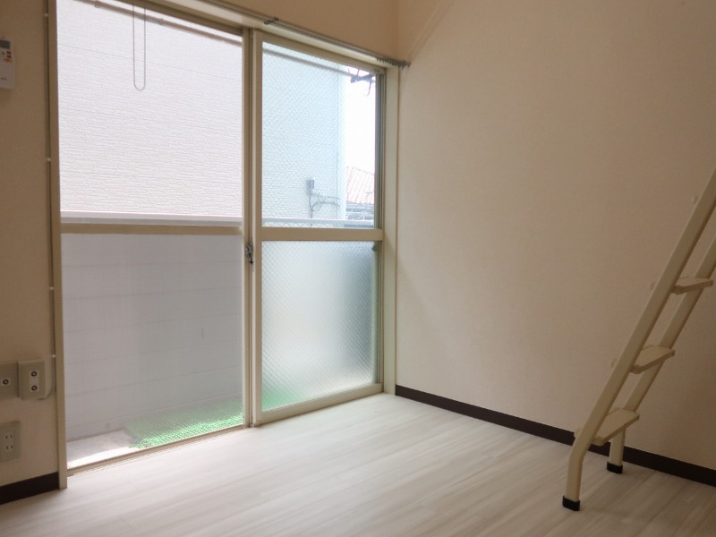 アップルハウス梶ヶ谷2階 内観