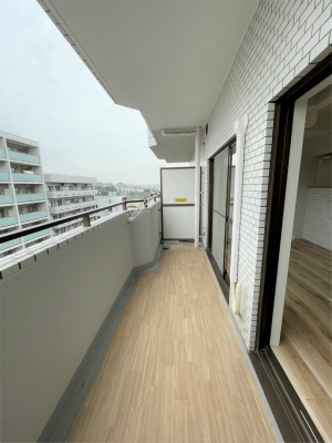 Belleviage Nakayama バルコニー