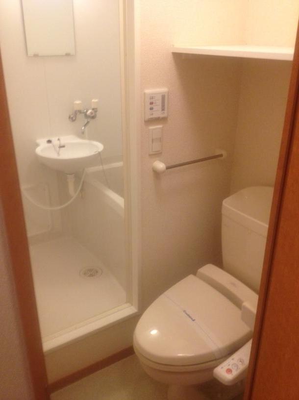 レオパレス　プラスＮ＆Ｋ104号室 温水洗浄便座