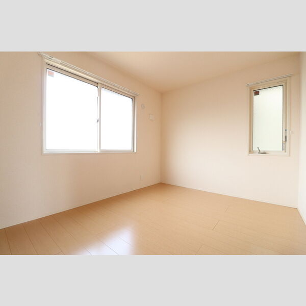 エテルナ201号室 洋室(6帖)