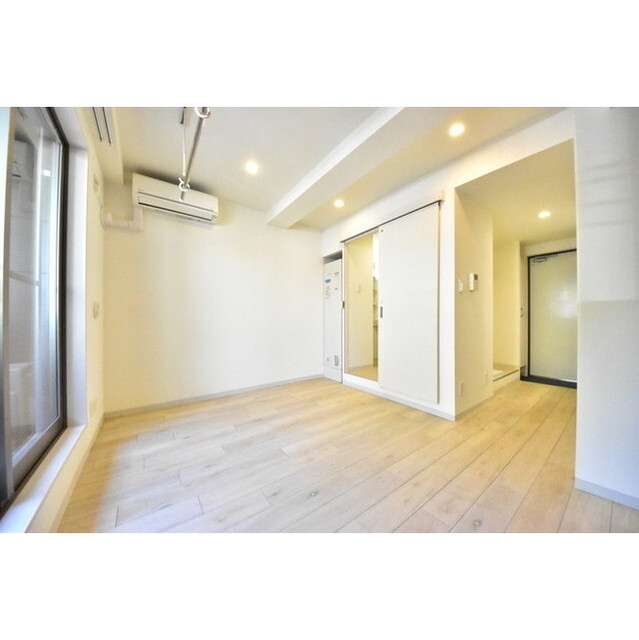 エフパークレジデンス妙蓮寺0102号室 内観