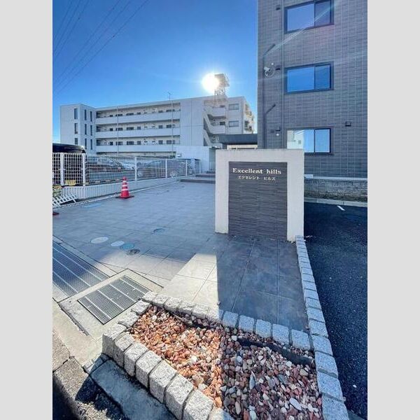 エクセレント ヒルズ401号室 エントランス