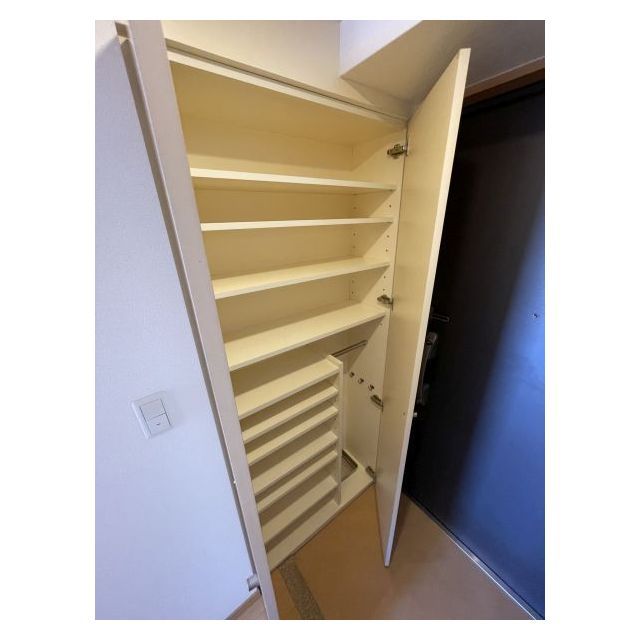 Conde相模原1102号室 シューズボックス