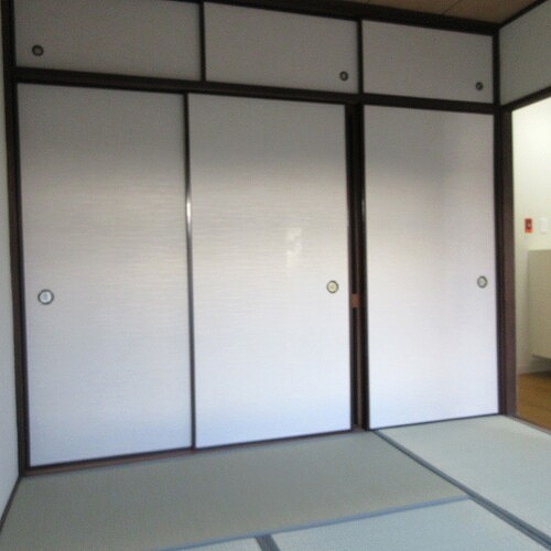 さがみ野パークハイツ（Ｂ棟） 和室　押入　自己内装後