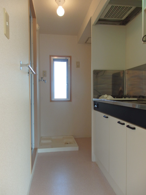 ジャスパー田無0403号室 キッチン兼脱衣所