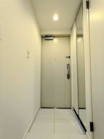 プラティーク大森山王401号室 玄関