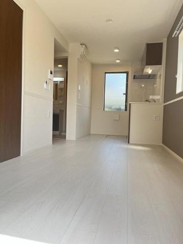 テンポ・フェリーチェ栄102号室 室内