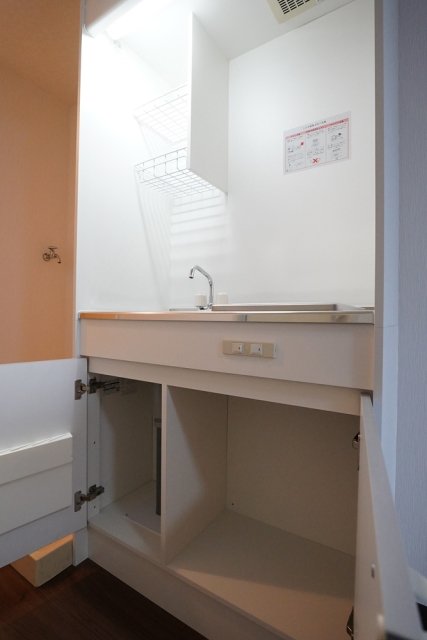 コンドミニアムメイ大倉山 キッチン