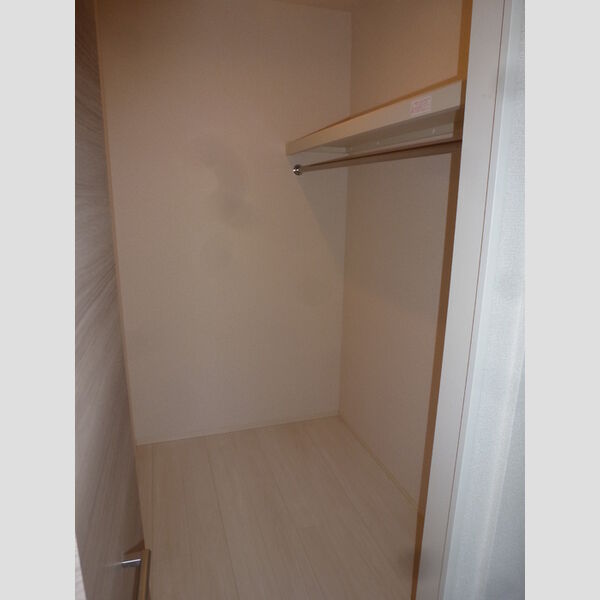クラリスB クローゼット (洋6.1帖)