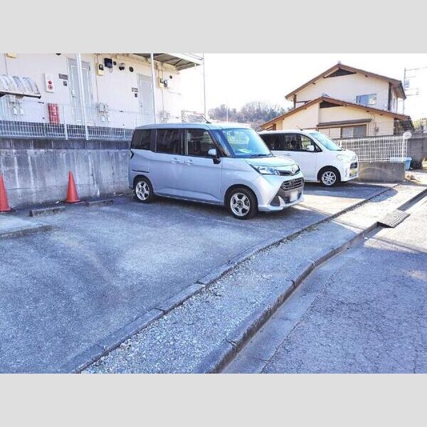 キャッスル202号室 駐車場