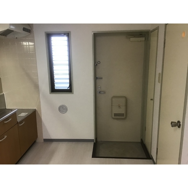 第2成城島田マンション 玄関