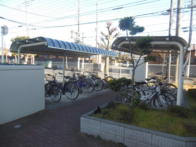 グランバニア0302号室 駐輪場