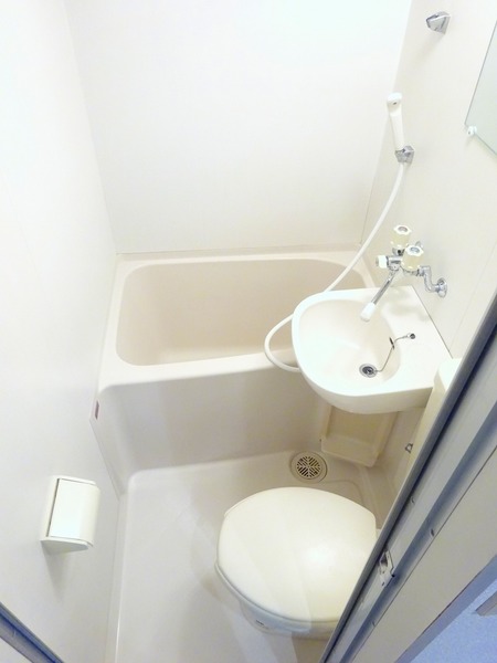 ライオンズプラザヨコハマ戸部212号室 お風呂