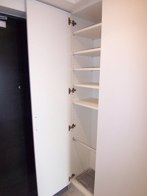 NISHI IKEBUKURO RESIDENCE3階 内観