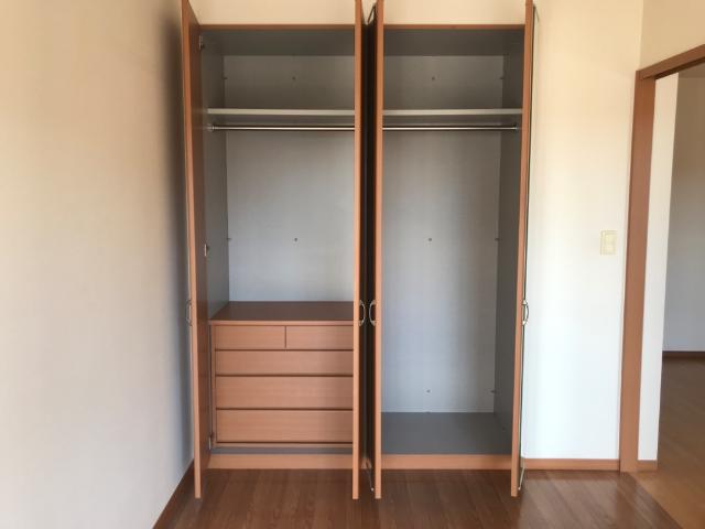 クリエイトⅡ 洋室収納