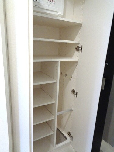 ＲＥＦＲＡＭＥ ５ Ｉｒｉｙａ7階 下足入