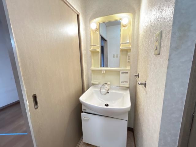 ガーデンスクエア102号室 洗髪洗面化粧台