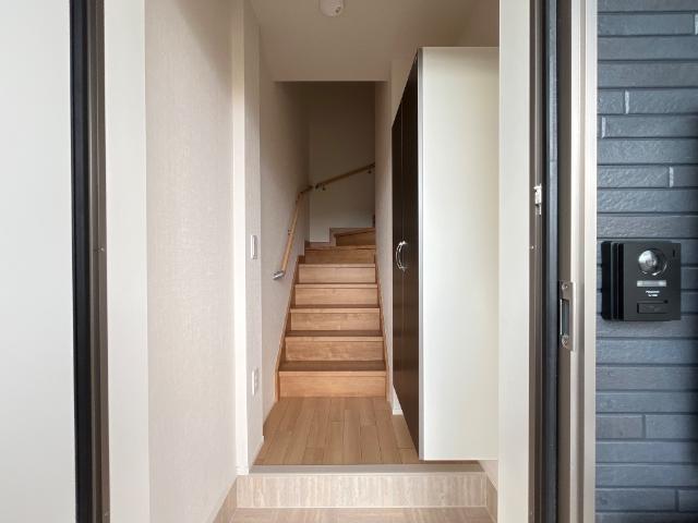 （仮称）小田原市飯泉アパート新築工事202号室 玄関（イメージ）