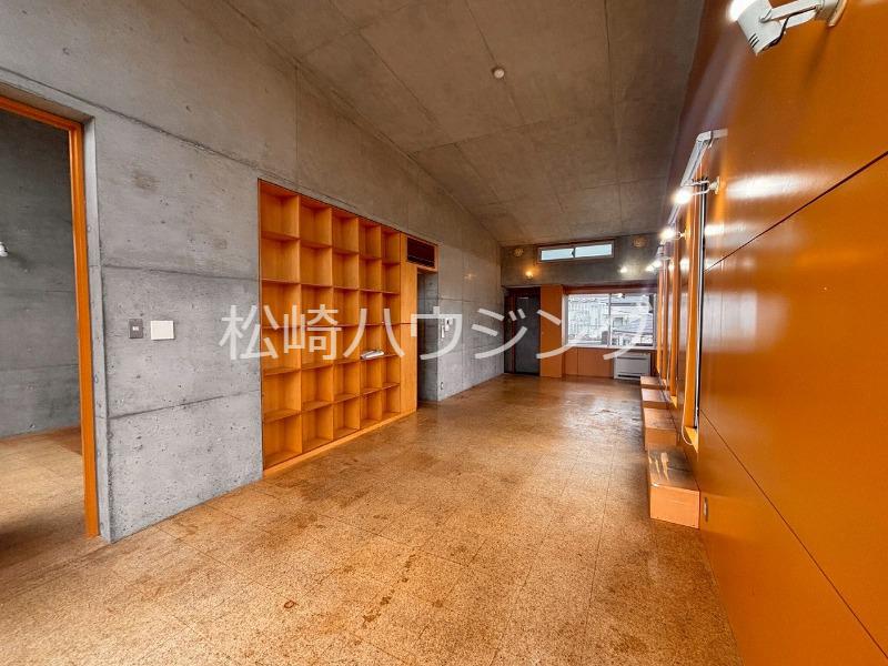 TRINITE Rouge3階 リビング