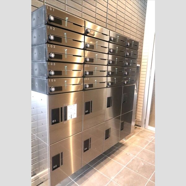 グラナーデ石神井台 ポスト・宅配ボックス