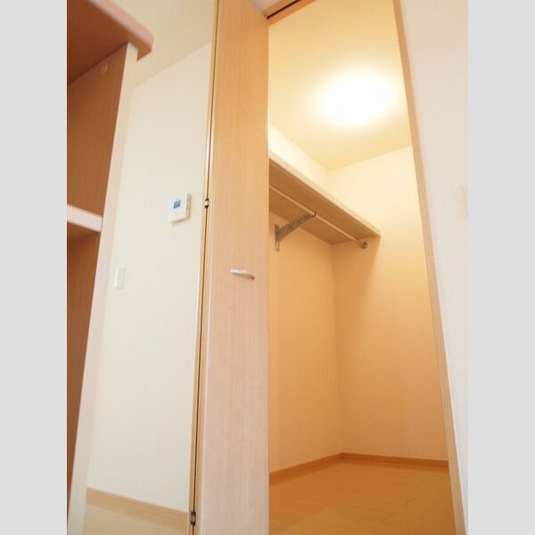 メゾンルミエール ウォークインクローゼット