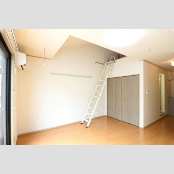 ランセ今谷C 洋室写真②