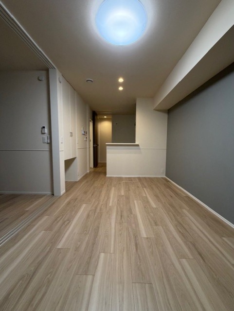 CREST OIZUMI102号室 リビング