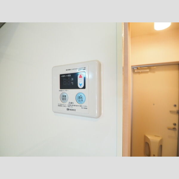 アクシス106号室 給湯パネル