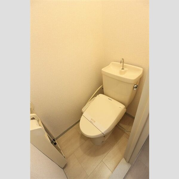 セジュールYK　Ⅱ105号室 温水洗浄暖房便座