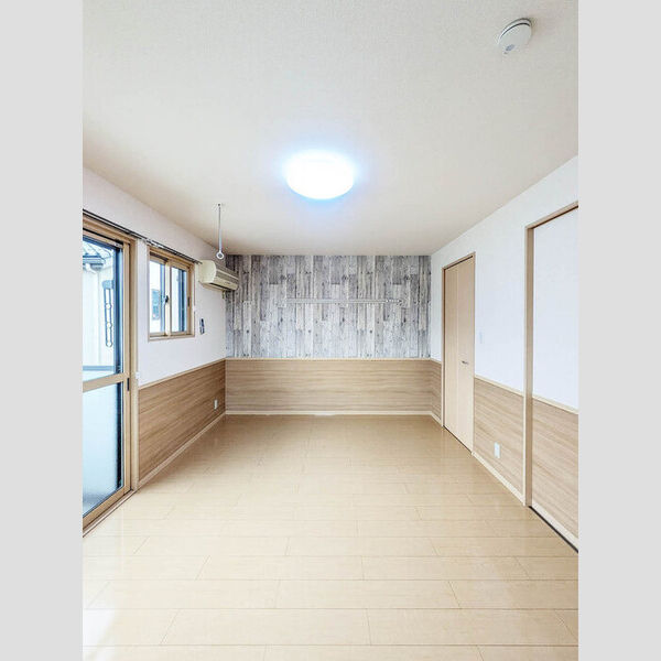 ダンヒル　壱番舘201号室 洋室