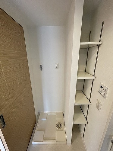 志村レジデンス 洗濯機置場（内装後）
