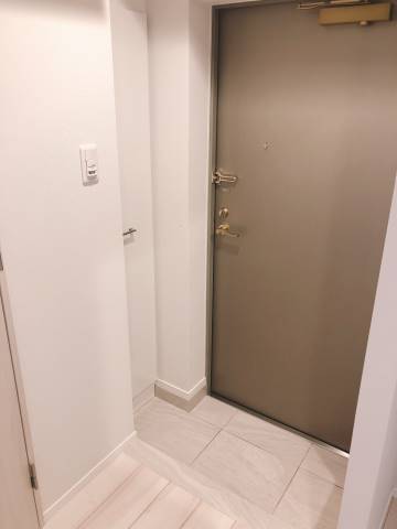 リヴシティ横濱新川町弐番館10階 同建物別部屋の参考画像