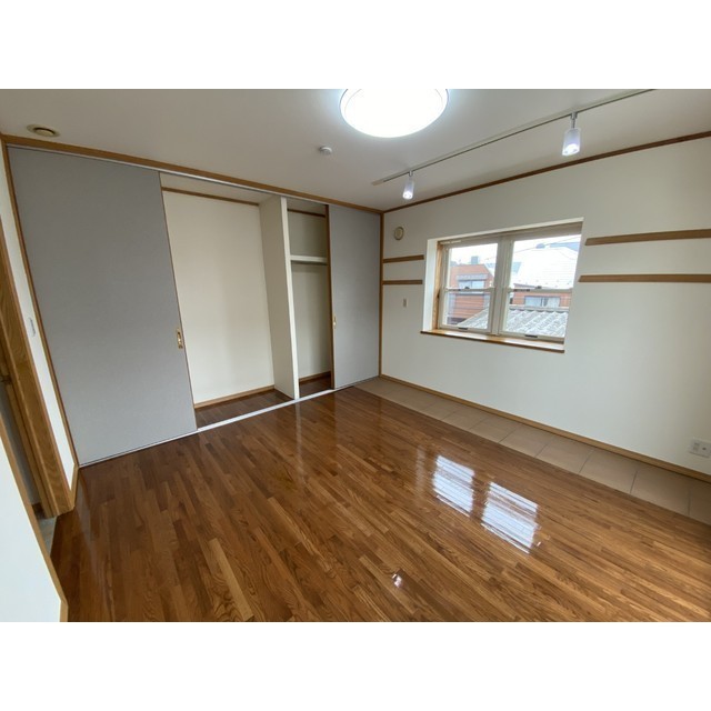 ルナアイワン301号室 内観