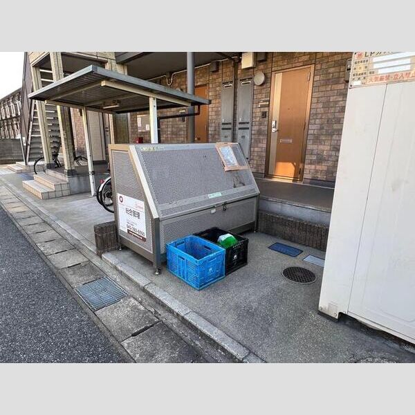 モナリエ稲荷町203号室 ごみストッカー
