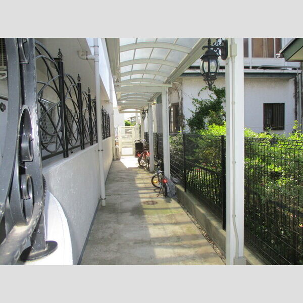 Dame Blanche(ダム ブランシェ)～白い貴婦人～ 周辺