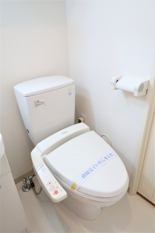 マーレ横浜白金7階 トイレ