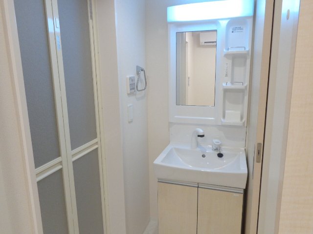 ベル　ルミエール湘南103号室 洗面