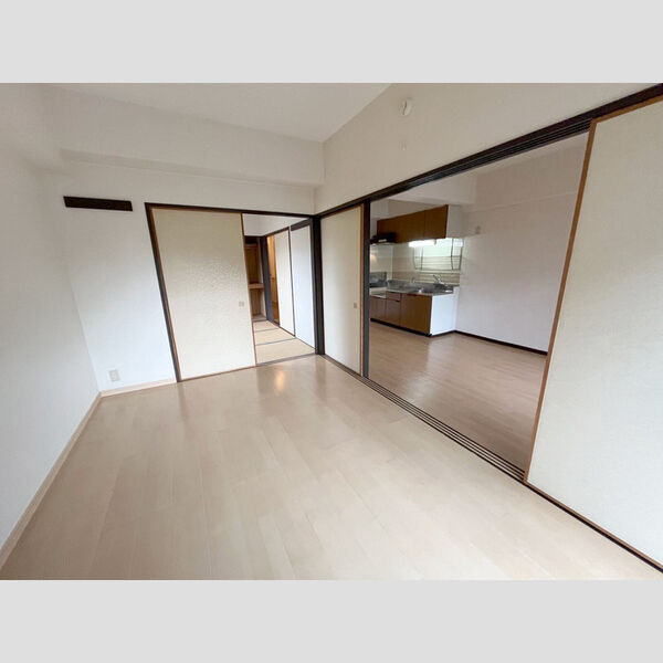 エクセルハイム海宝201号室 洋室