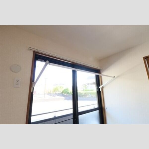 フォレストヒルズ　BB103号室 布団も干せる室内物干し