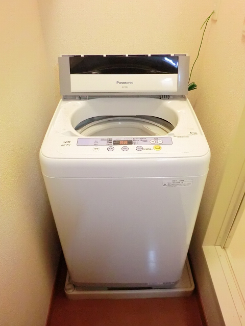 レオパレスブランドミールⅡ102号室 大型家電設置済みのお部屋です。