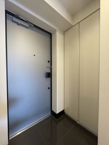 アゼスト堀切菖蒲園Ⅱ604号室 玄関