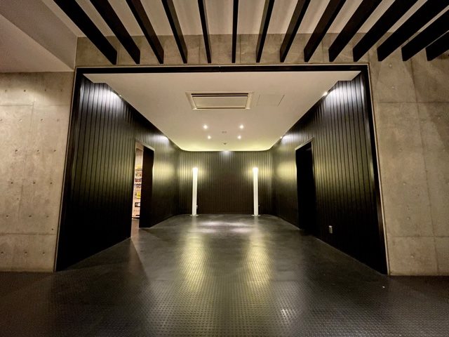 レジディア芝浦ＫＡＩＧＡＮ6階 エントランス