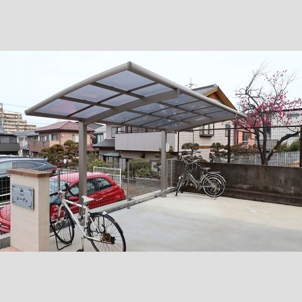 ルーチェ 駐輪場